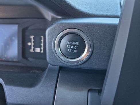 Certified 2026 Toyota 4Runner SR5 AWD/4WD image 33