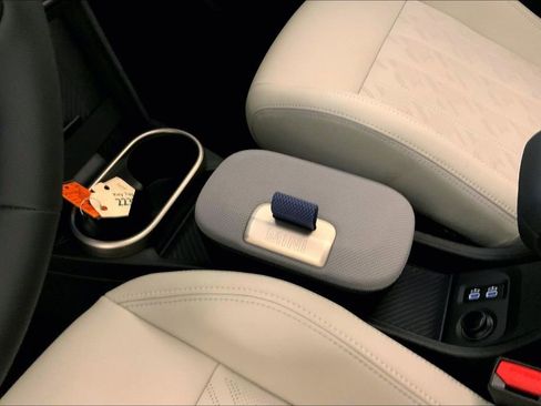 Certified 2025 MINI Cooper S image 22