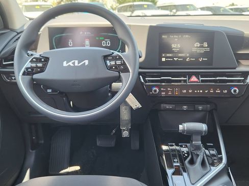 New 2026 Kia Niro LX FWD image 11