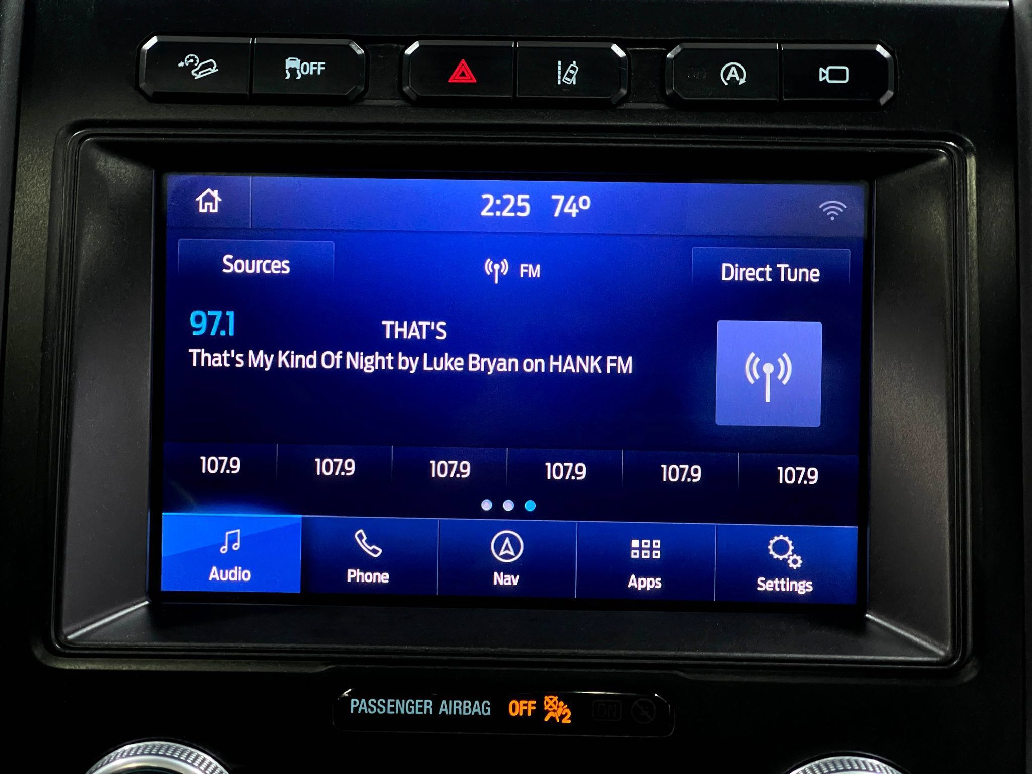 Used 2021 Ford Expedition Limited AWD/4WD image 24