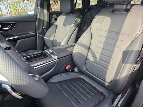 New 2026 Mercedes-Benz GLC 300 image 16