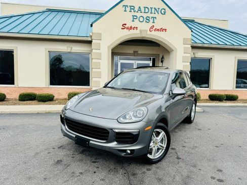 Used 2016 Porsche Cayenne image 26