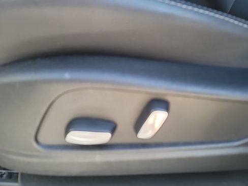 Certified 2022 Cadillac XT5 Luxury image 11