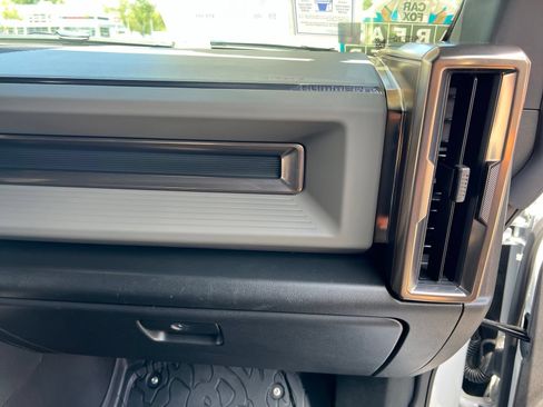 Used 2025 GMC Hummer EV 2X AWD/4WD image 84