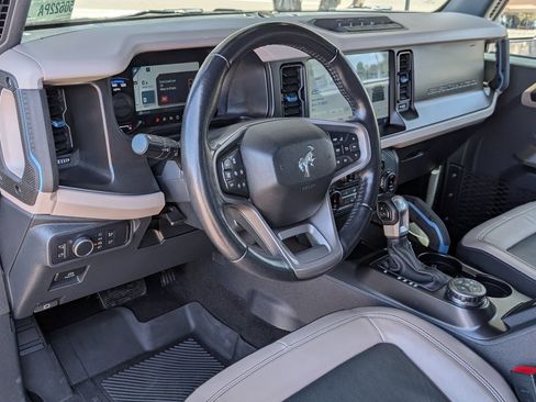 Used 2022 Ford Bronco Wildtrak AWD/4WD image 13