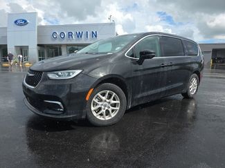 Used 2023 Chrysler Pacifica Touring-L FWD 360° Tour