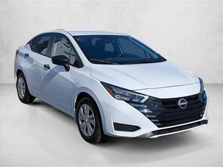 Used 2025 Nissan Versa S w/ Trunk Package video 3