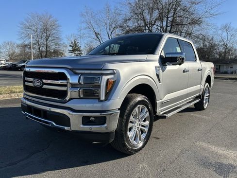 New 2025 Ford F150 Lariat w/ Equipment Group 501A Mid image 3