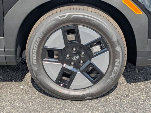 New 2026 Hyundai Santa Fe SE image 11