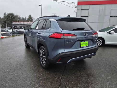 New 2026 Toyota Corolla Cross XLE image 5