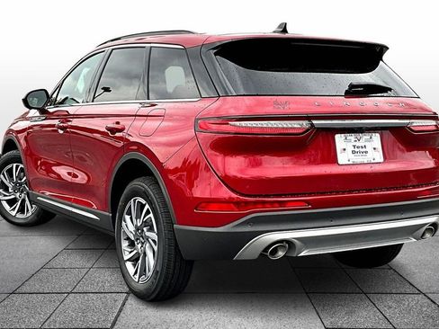 New 2026 Lincoln Corsair Premiere image 3