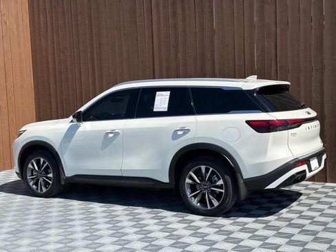 Used 2024 INFINITI QX60 Luxe FWD image 16