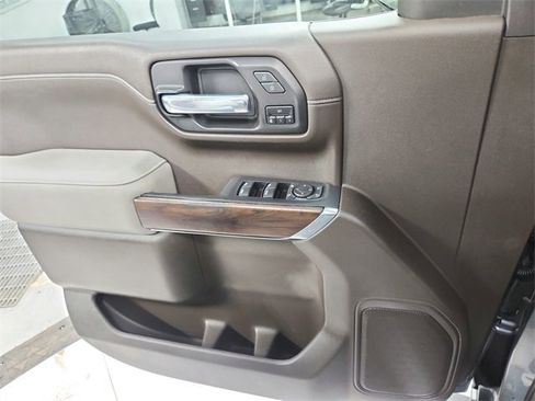 Used 2021 GMC Sierra 1500 SLT w/ SLT Premium Package image 32