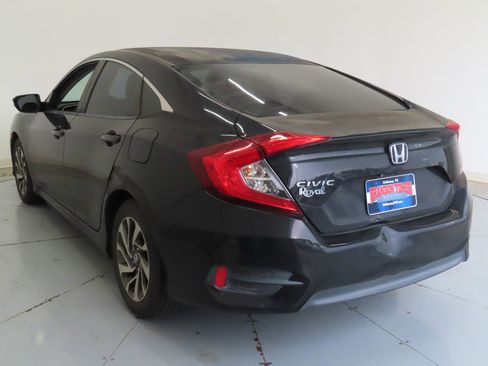 Used 2016 Honda Civic EX image 6