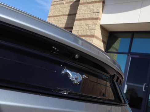 Used 2022 Ford Mustang Premium image 19