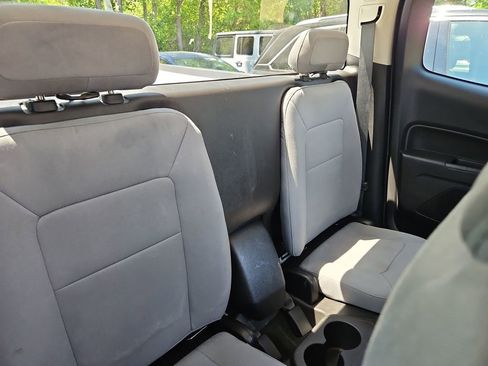 Used 2016 Chevrolet Colorado W/T image 10