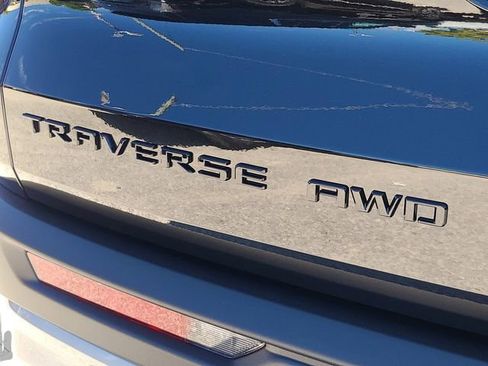 New 2026 Chevrolet Traverse Z71 w/ Enhanced Driving Package image 9