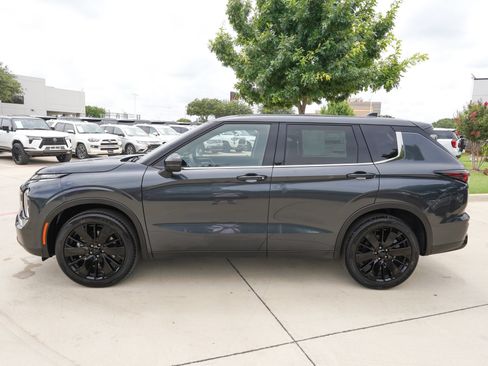Used 2026 Mitsubishi Outlander LE AWD/4WD image 6