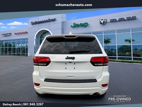 Used 2019 Jeep Grand Cherokee Altitude RWD image 6