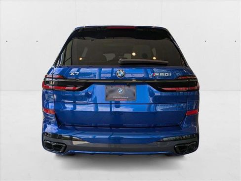 Used 2025 BMW X7 M60i w/ Executive Package image 7