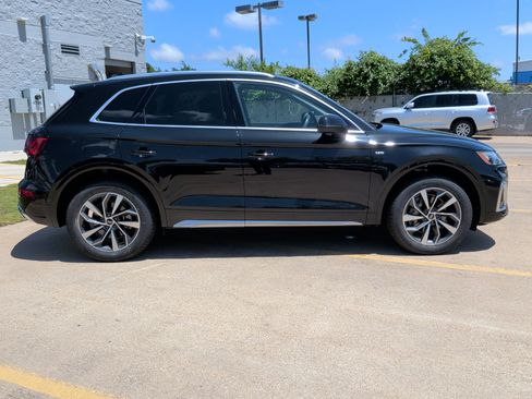 Used 2023 Audi Q5 2.0T Premium w/ Convenience Package AWD/4WD image 11
