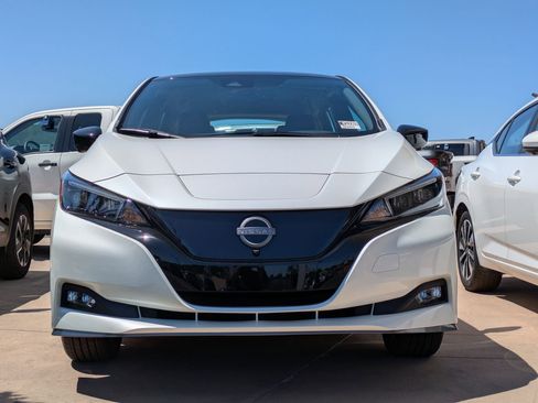New 2025 Nissan Leaf SV Plus image 2