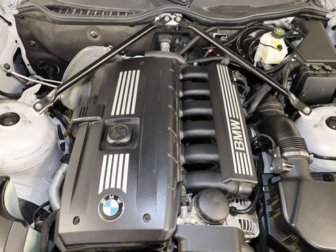 Used 2008 BMW Z4 3.0i RWD image 37