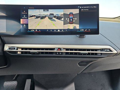New 2026 BMW iX xDrive45 w/ Premium Package image 23