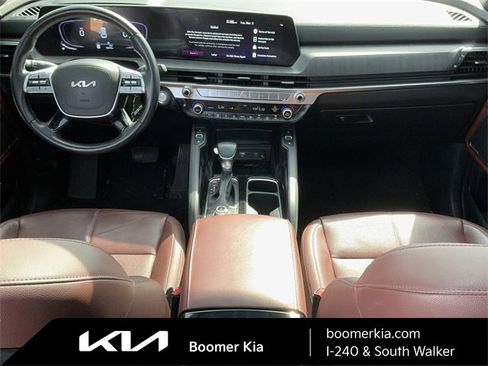 Used 2023 Kia Telluride EX w/ EX Captain's Chair Package image 15