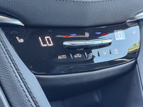 Certified 2024 Cadillac XT5 Luxury FWD image 29