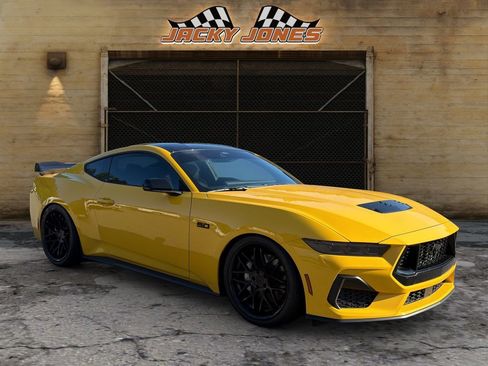 Used 2024 Ford Mustang GT Premium RWD image 10