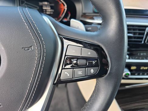 Used 2021 BMW 540i w/ Convenience Package RWD image 19