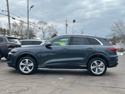 Used 2025 Audi Q5 Premium Plus image 3