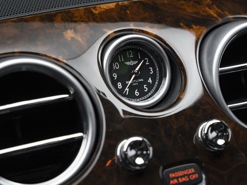 Used 2014 Bentley Flying Spur W12 image 27