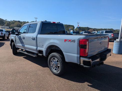 New 2026 Ford F250 Lariat w/ Lariat Premium Package image 6