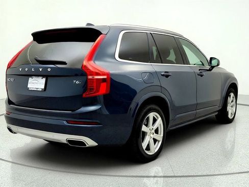 Used 2020 Volvo XC90 T6 Momentum AWD/4WD image 5