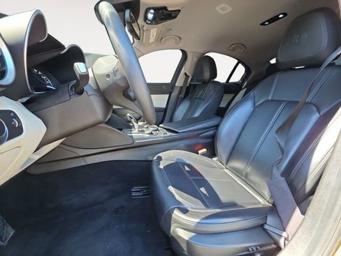 Used 2019 Alfa Romeo Giulia RWD image 7