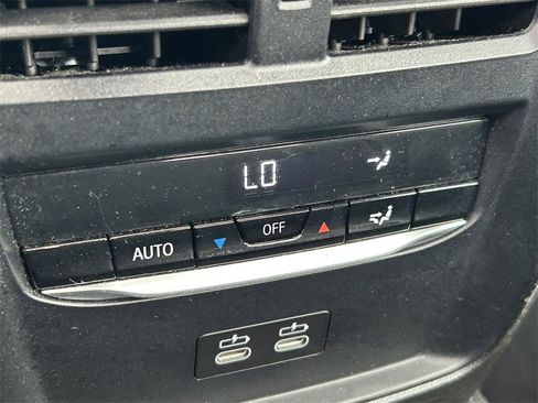 Used 2025 BMW 330i xDrive Sedan image 23