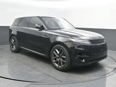 New 2026 Land Rover Range Rover Sport SE AWD/4WD image 9