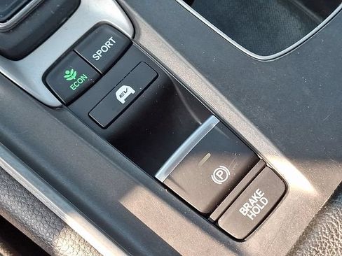 Used 2019 Honda Accord EX image 26