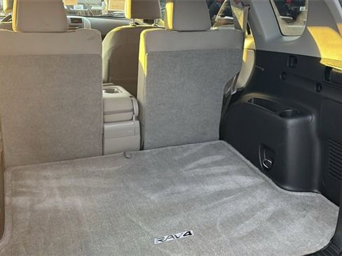 Used 2012 Toyota RAV4 4WD image 22