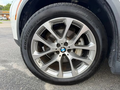 Used 2020 BMW X5 xDrive40i w/ Convenience Package AWD/4WD image 37