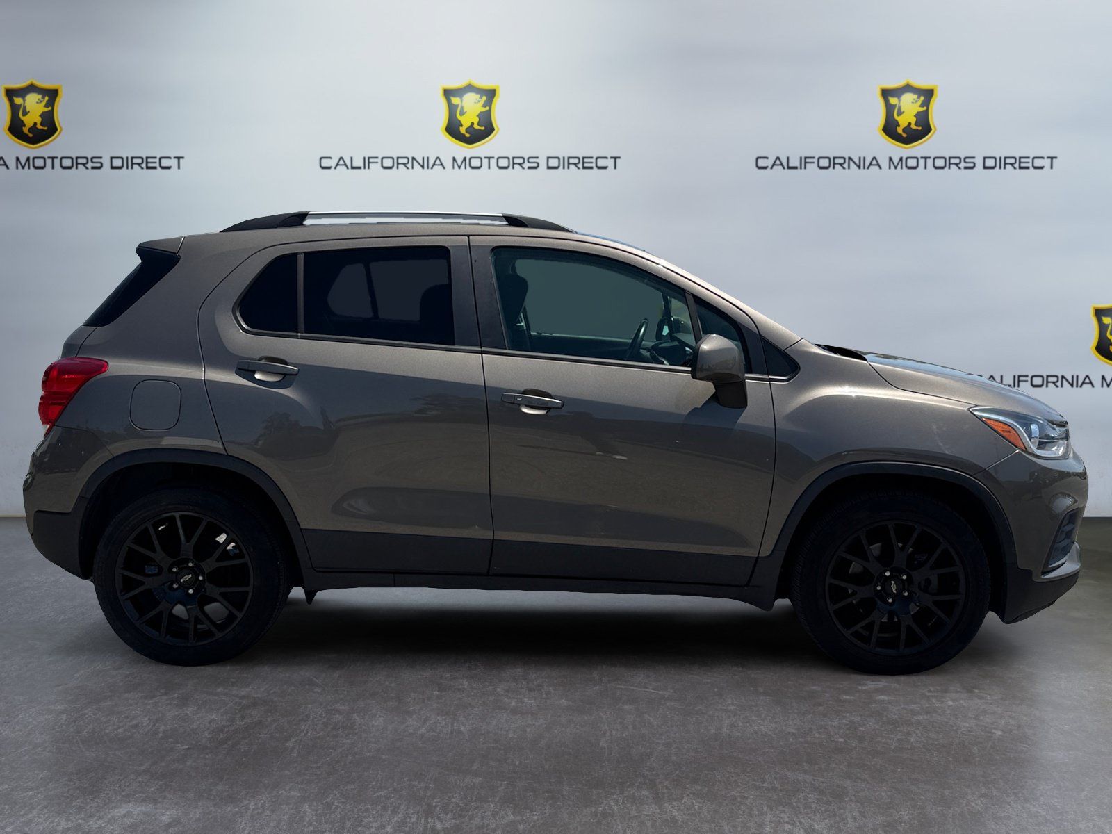 Used 2021 Chevrolet Trax LT w/ Sport Edition FWD image 6