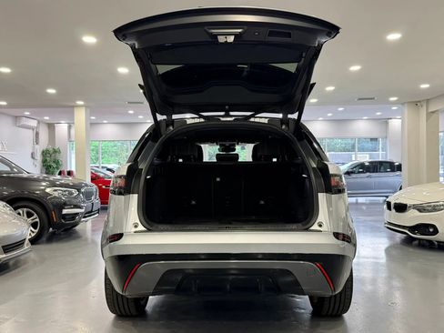 Used 2019 Land Rover Range Rover Velar R-Dynamic SE AWD/4WD image 38
