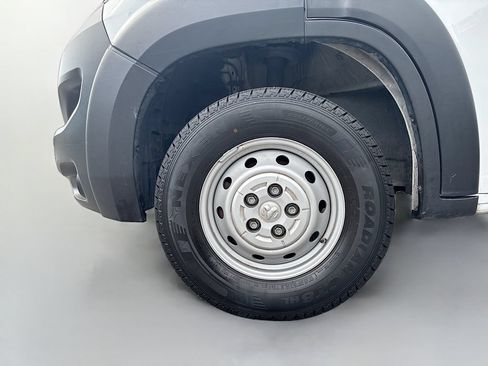 Used 2023 RAM ProMaster 2500 FWD image 12