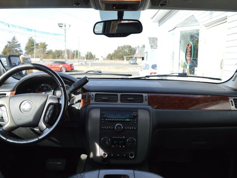 Used 2009 GMC Yukon SLT image 33