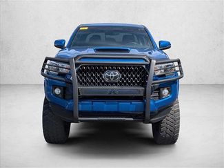 Used 2018 Toyota Tacoma TRD Sport w/ Technology Package AWD/4WD video 3
