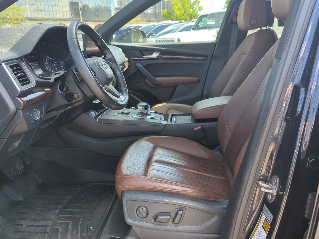 Used 2020 Audi Q5 2.0T Premium AWD/4WD image 12