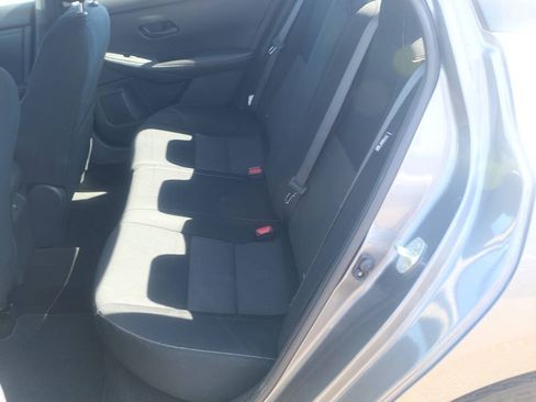 Used 2024 Nissan Sentra SV FWD image 12