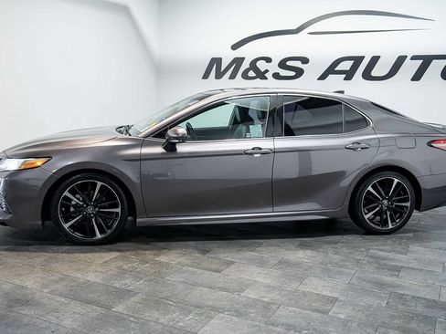 Used 2018 Toyota Camry XSE w/ Driver Assist Package FWD image 3